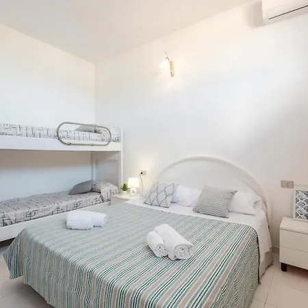 Blue Sun - Panoramic View & Swimming Pool Villasimius